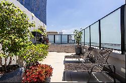 Penthouse with outdoor area and gourmet space in a prime location