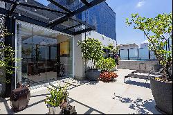 Penthouse with outdoor area and gourmet space in a prime location