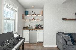 Delightful, Sun-Drenched, & Fully Updated 2 Bed/2 Bath Top-Floor Condo