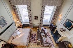 Exquisite apartment on Princes Gate