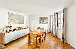 Paris 8 - Parc Monceau - 5-Bedroom Apartment - Parking