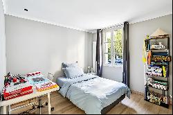 Paris 8 - Parc Monceau - 5-Bedroom Apartment - Parking