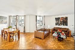 Paris 8 - Parc Monceau - 5-Bedroom Apartment - Parking