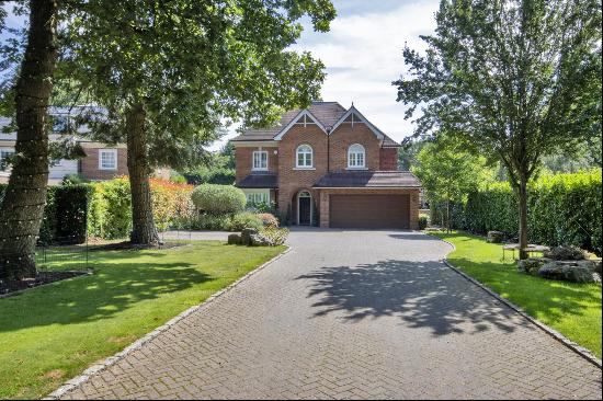 Warren Drive, Kingswood, Surrey