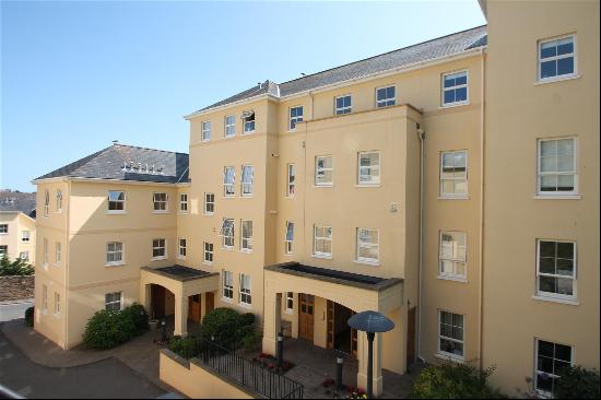 Open To All Non Jersey Residents - A 3 Bedroom Apartment