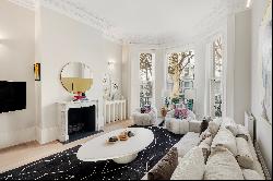 Stunning three-bedroom apartment in the heart of Holland Park