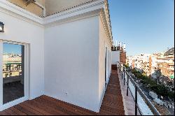 2-bedroom penthouse near Retiro park