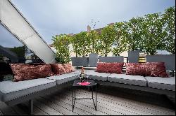 Living in the heart of Munich: modern penthouse in the Glockenbach district