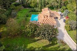 Aubagne - Family Home with vast garden