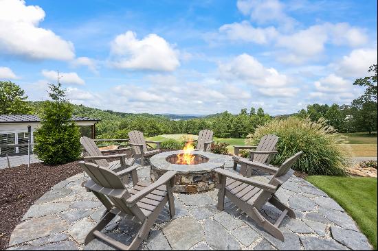 Enjoy Long-range Views From Lake Hartwell to the Blue Ridge Mountains