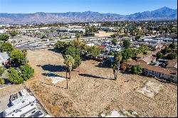 1417 W Redlands Boulevard, Redlands CA 92373