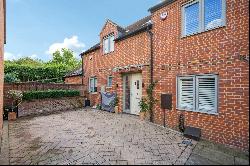 Diamond Court, Amersham, Buckinghamshire, HP7 0BY