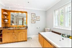 Park Grove, Little Chalfont, Buckinghamshire, HP8 4BG