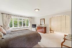 Park Grove, Little Chalfont, Buckinghamshire, HP8 4BG