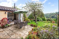 Coppice Hill, Chalford, Stroud, Gloucestershire, GL6 8DZ