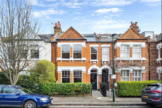 Bellevue Road, Barnes, London, SW13 0BJ