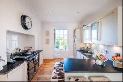 Dunsford Place, Bath, Somerset, BA2 6HF