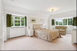 The Warren, Ashtead, Surrey, KT21 2SE