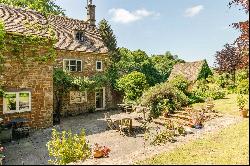 Stinchcombe, Dursley, Gloucestershire, GL11 6AR