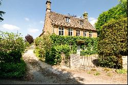 Stinchcombe, Dursley, Gloucestershire, GL11 6AR