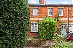 Victoria Road, Farnham, Surrey, GU9 7RB