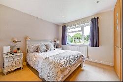 Ray Park Avenue, Maidenhead, Berkshire, SL6 8DP