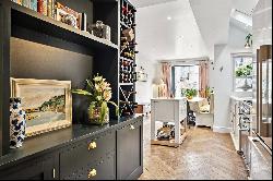 Bollo Lane, London, W4 5LT