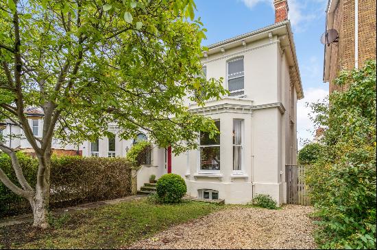 Hewlett Road, Cheltenham, GL52 6AR