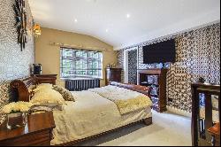 Bears Den, Surrey, United Kingdom, KT20 6PL