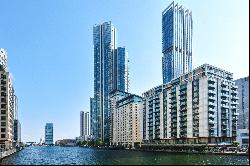 Discovery Dock Apartments, 3 South Quay Square, Canary Wharf, London, E14 9RU