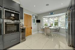 Spinney Gardens, Esher, Surrey, KT10 8BY