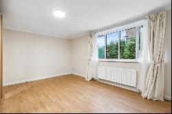 Leeland Terrace, London, W13 9HW