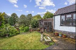 Longley Road, Farnham, Surrey, GU9 8LZ