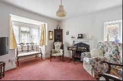 Longley Road, Farnham, Surrey, GU9 8LZ