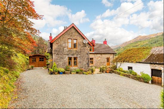 Sligrachan Farmhouse, Ardentinny, Dunoon, Argyll and Bute, PA23 8TT