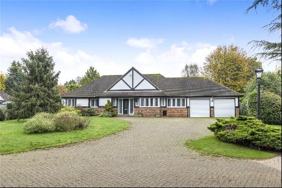 Hurtmore Chase, Hurtmore, Godalming, Surrey, GU7 2RT