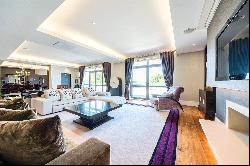 The Bishops Avenue, London, N2 0BA