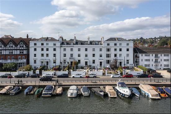 River Terrace, Henley-on-Thames, Oxfordshire, RG9 1BG