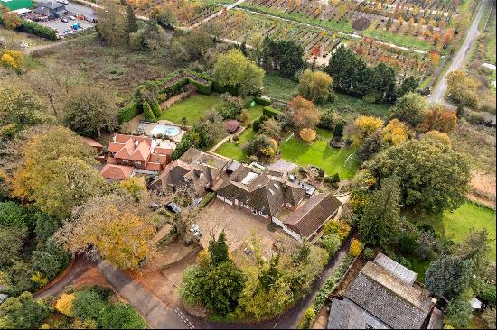 Old Watling Street, Flamstead, St. Albans, Hertfordshire, AL3 8HJ