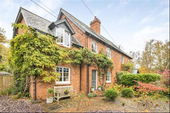 New England Cottages, Redbridge Lane, Balcombe, West Sussex, RH17 6JU