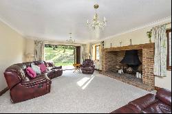 The Platt, Lindfield, Haywards Heath, West Sussex, RH16 2SY