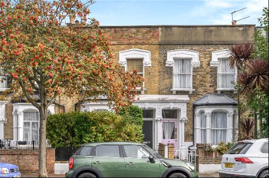 Leconfield Road, Highbury, London, N5 2RZ