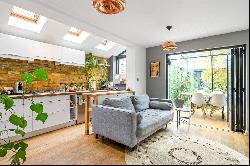 Leconfield Road, Highbury, London, N5 2RZ