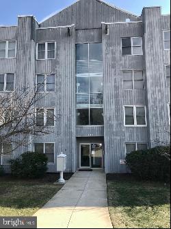 5219 Le Parc Drive Unit 7, Wilmington DE 19809