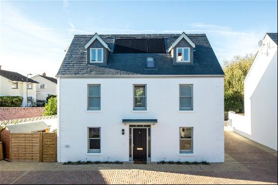 La Rue Du Presbytere, St Clement, Jersey, JE2 6RB