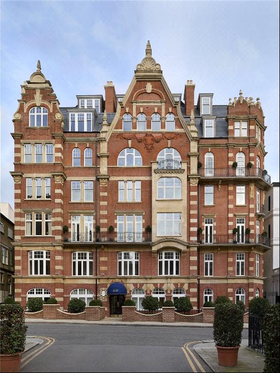 Allen House, 8 Allen Street, London, W8 6BH