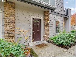 108 NE Canvasback Way Unit 102, Hillsboro OR 97006