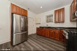 4427 S Honore Street #1, Chicago IL 60609