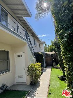 14722 Magnolia Boulevard, Sherman Oaks CA 91403