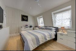 Richardsons Mews, London, W1T 6BS